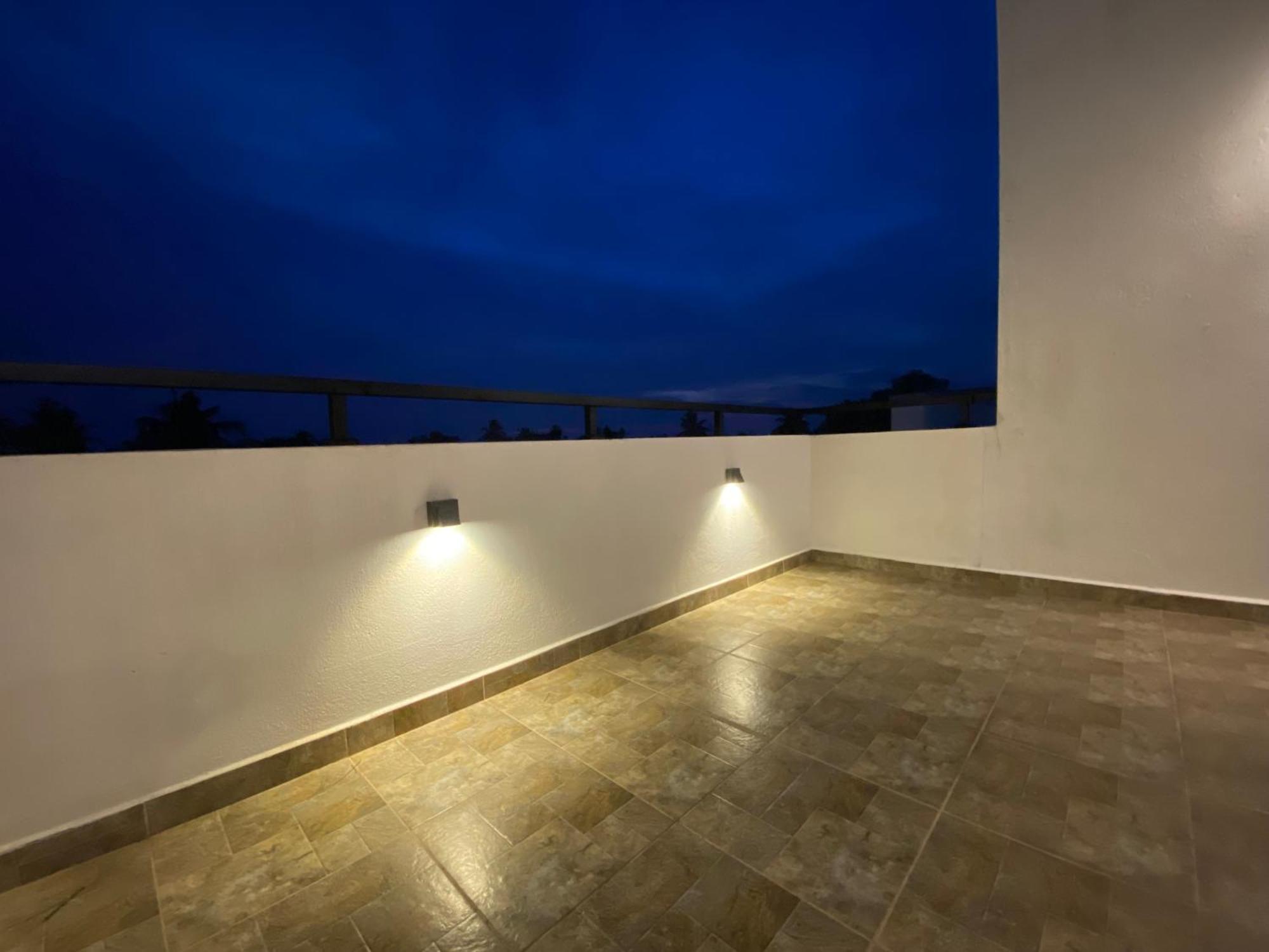 Srimadis Villa Near Airport - Negombo Exterior photo